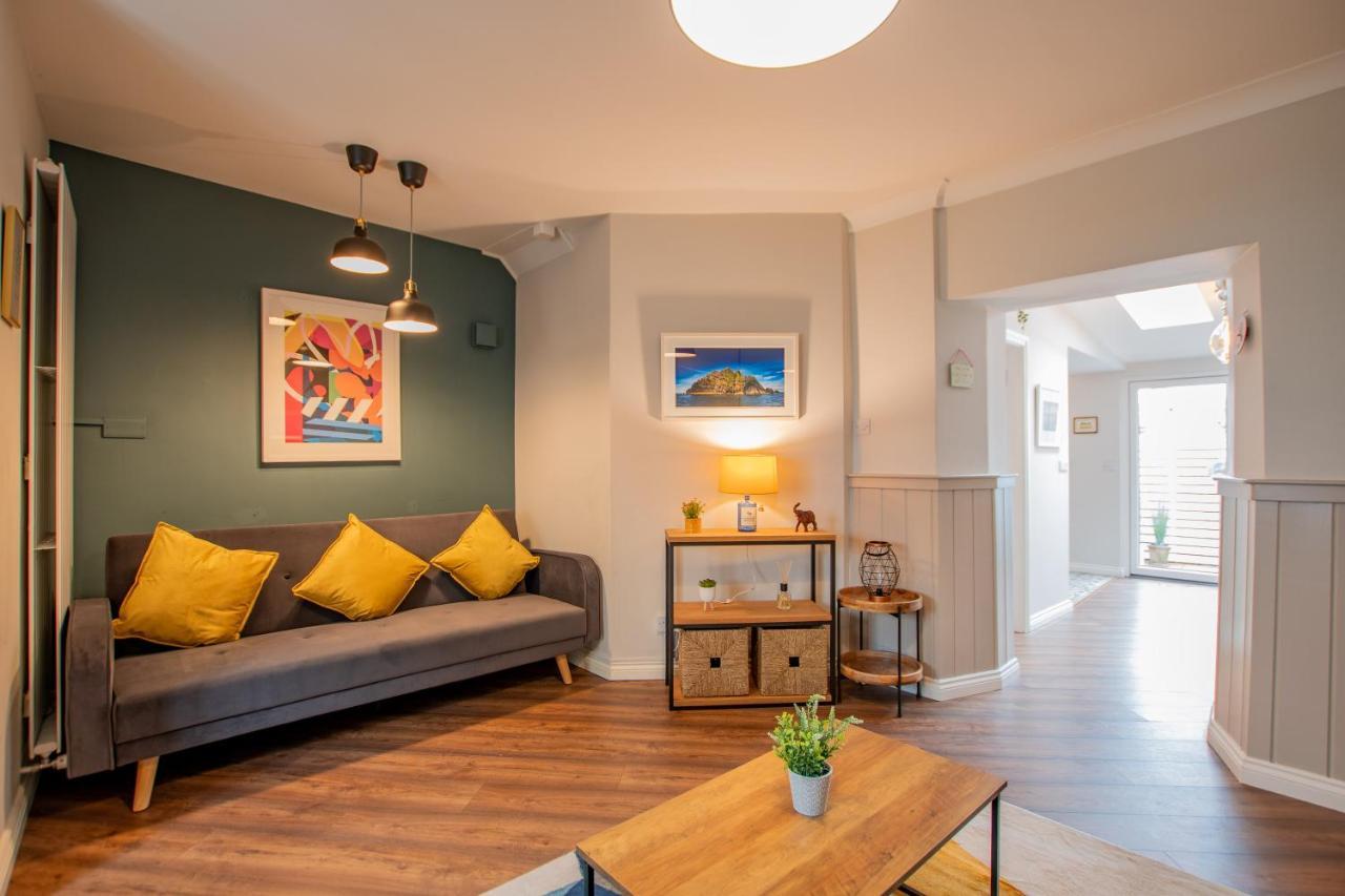 Cosy Retreat In The City Centre Голвей Екстер'єр фото