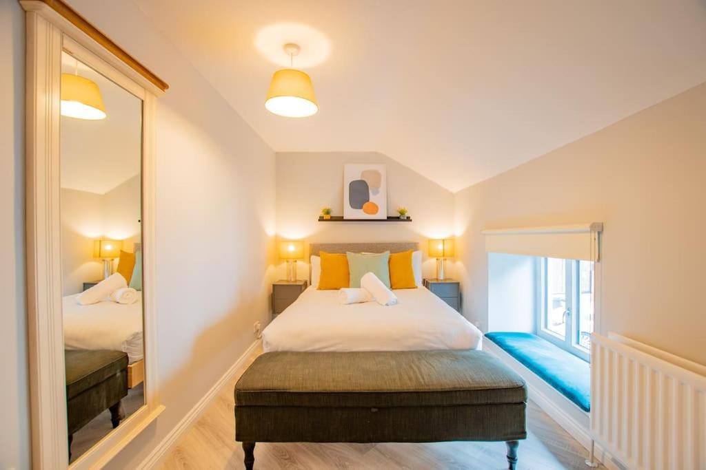 Cosy Retreat In The City Centre Голвей Екстер'єр фото